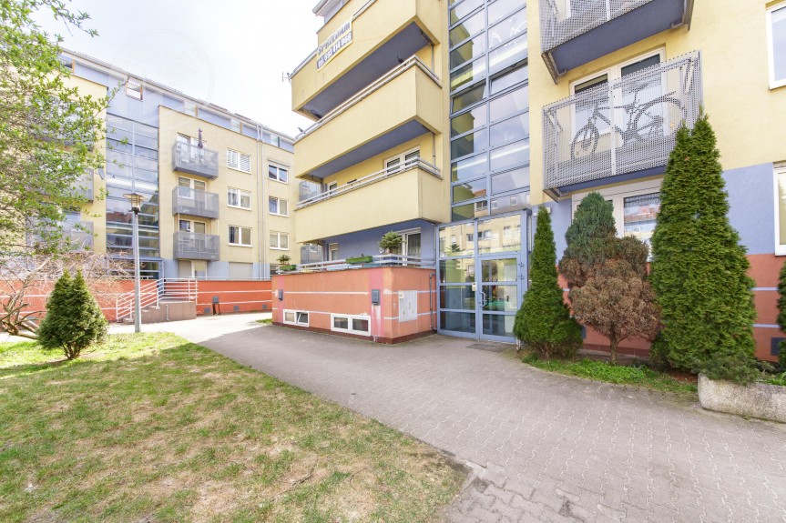 Wrocław, Wrocław-Krzyki, Gaj, Świeradowska, Dwupoziomowe 3 pokoje | Balkon | Widok na patio