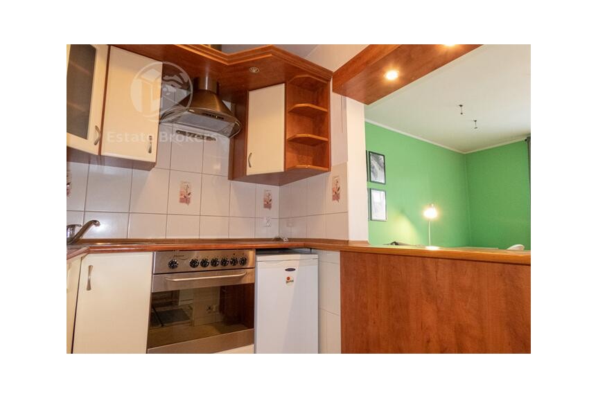 Wrocław, Kościuszki, Kawalerka z osobną kuchnią  Balkon