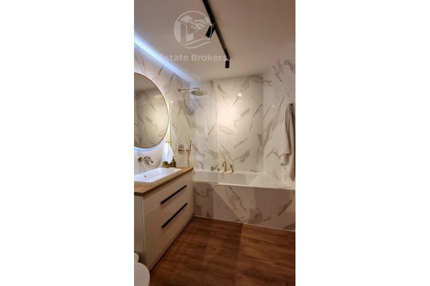 Wrocław, Wrocław-Stare Miasto, Walońska, Angel City | Walońska | 46m2 |Spa | Parking