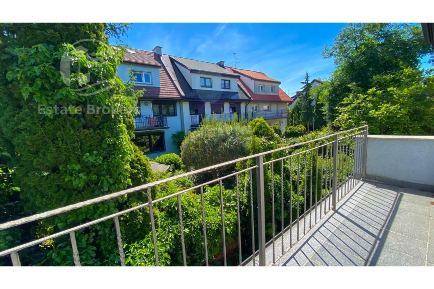 Wrocław, Wrocław-Krzyki, Krzyki, Luksusowy dom wolnostojący z zadbaną działką | Pet Friendly
