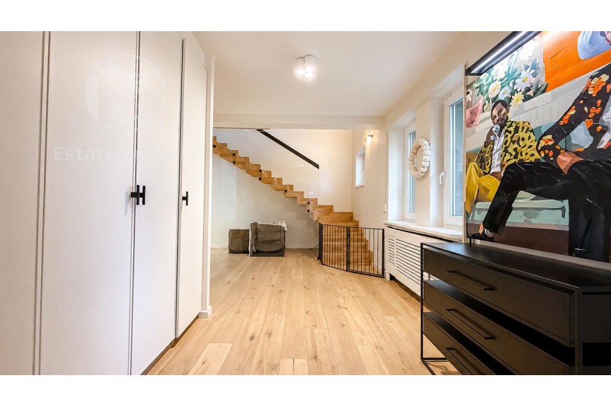 Wrocław, Wrocław-Krzyki, Krzyki, Luksusowy dom wolnostojący z zadbaną działką | Pet Friendly