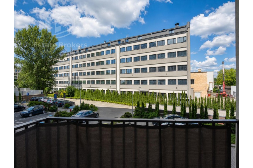 Wrocław, Krakowska, Osobna kuchnia  Balkon  Zamknięte osiedle  Garaż