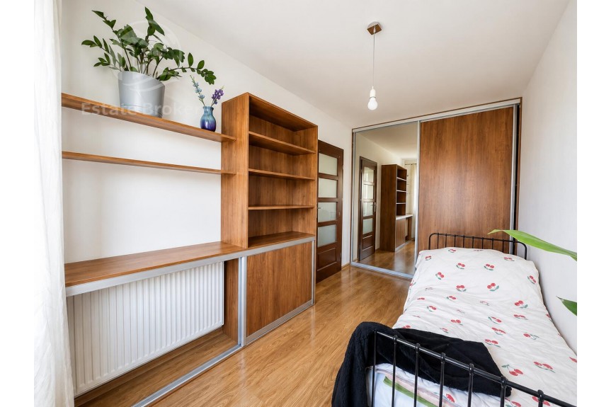 Wrocław, Wrocław-Psie Pole, Karłowice, al. Marcina Kromera, 3 niezależne pokoje + salon | Balkon | 15 min do Rynku