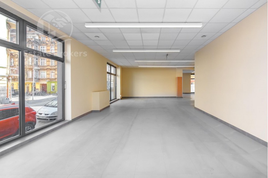Wrocław, Wrocław-Śr&oacute;dmieście, Śr&oacute;dmieście, Jedności Narodowej, Lokal pod sklep z garażem i chłodnią