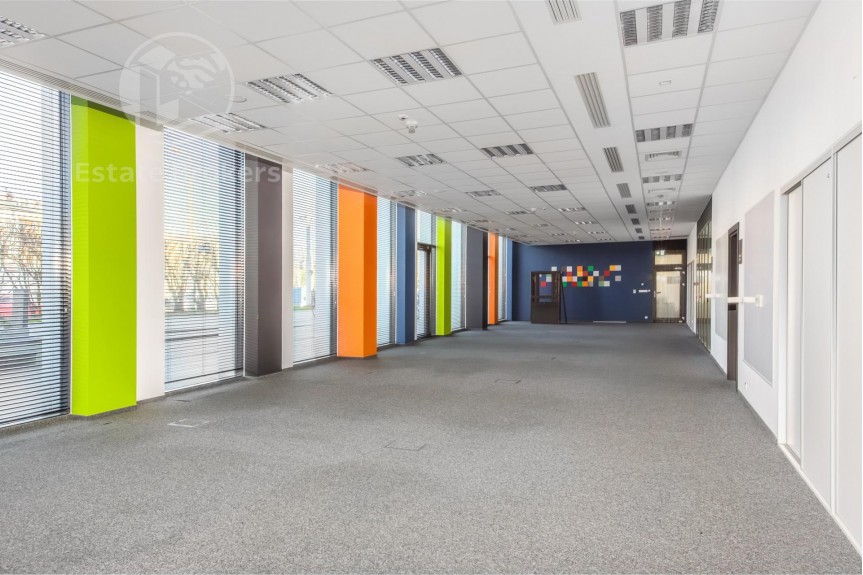 Wrocław, Wrocław-Śr&oacute;dmieście, Plac Grunwaldzki, Szczytnicka, Lokal pod działalność edukacyjną &ndash; Plac Grunwaldzki