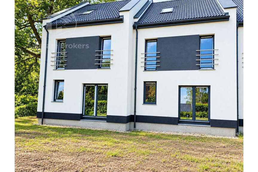 dolnośląskie, wrocławski, Sob&oacute;tka, Rog&oacute;w Sob&oacute;cki, Tymiankowa, Nowy dom 123,5 m&sup2; | Ogr&oacute;d | Widok na Ślężę | Rog&oacute;w Sob&oacute;cki