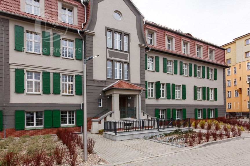 Wrocław, Komuny Paryskiej,  Sufity 4m  Nowy budynek z 2022r.
