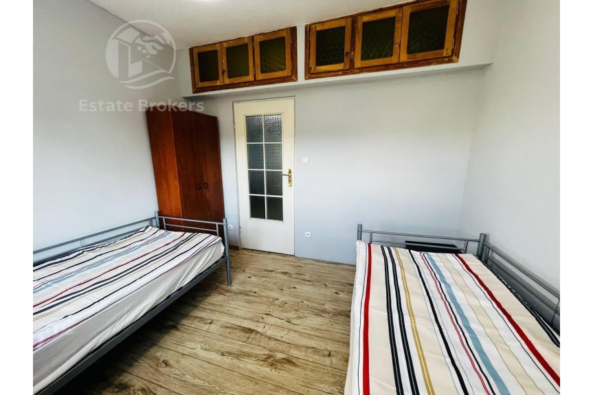 Wrocław, Wrocław-Krzyki, Krzyki, Parafialna, Dom dla pracownik&oacute;w 10 pokoi Roi 10% ENG/UA