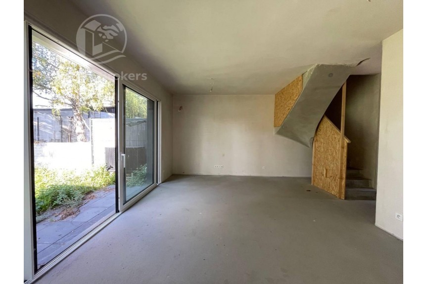Wrocław, Wrocław-Psie Pole, Psie Pole, Prestiżowy bliźniak | 103,83 m&sup2; | 5 pokoi | Ogr&oacute;dek | Garaż w budynku